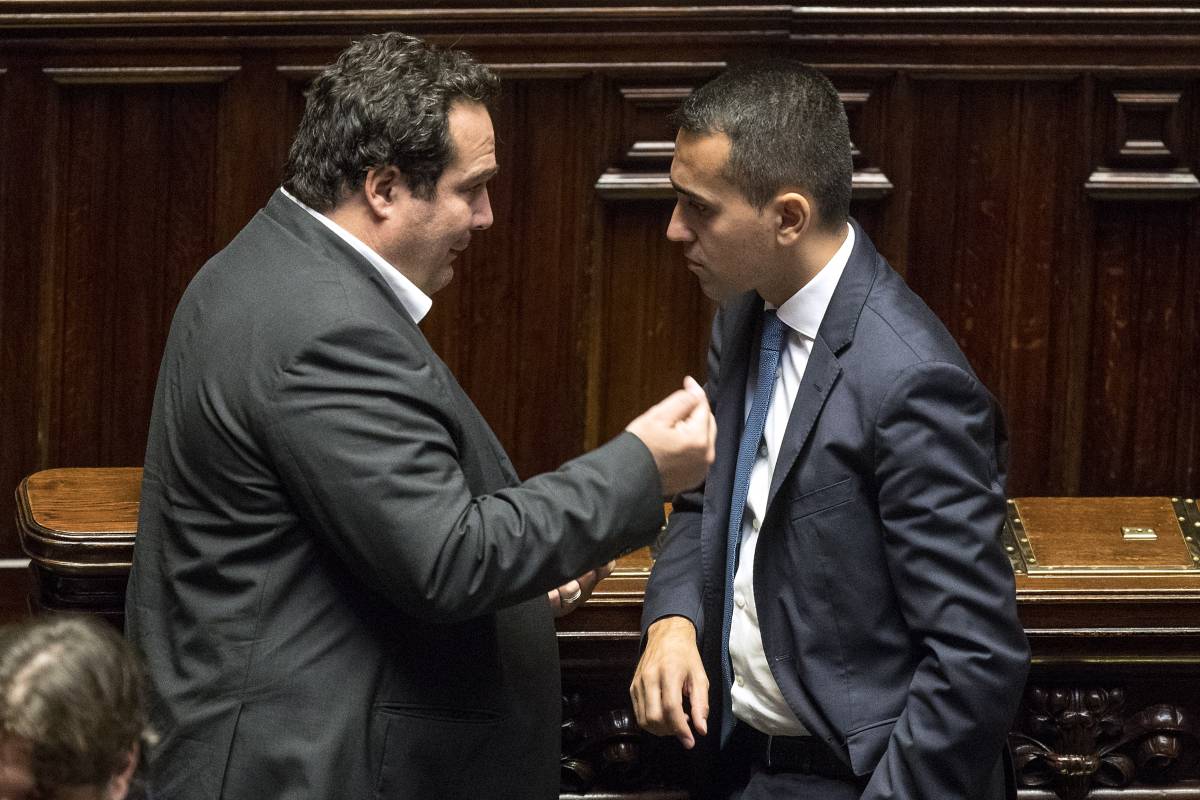 Di Maio allontana la crisi "Salvini, vediamoci e parliamo"
