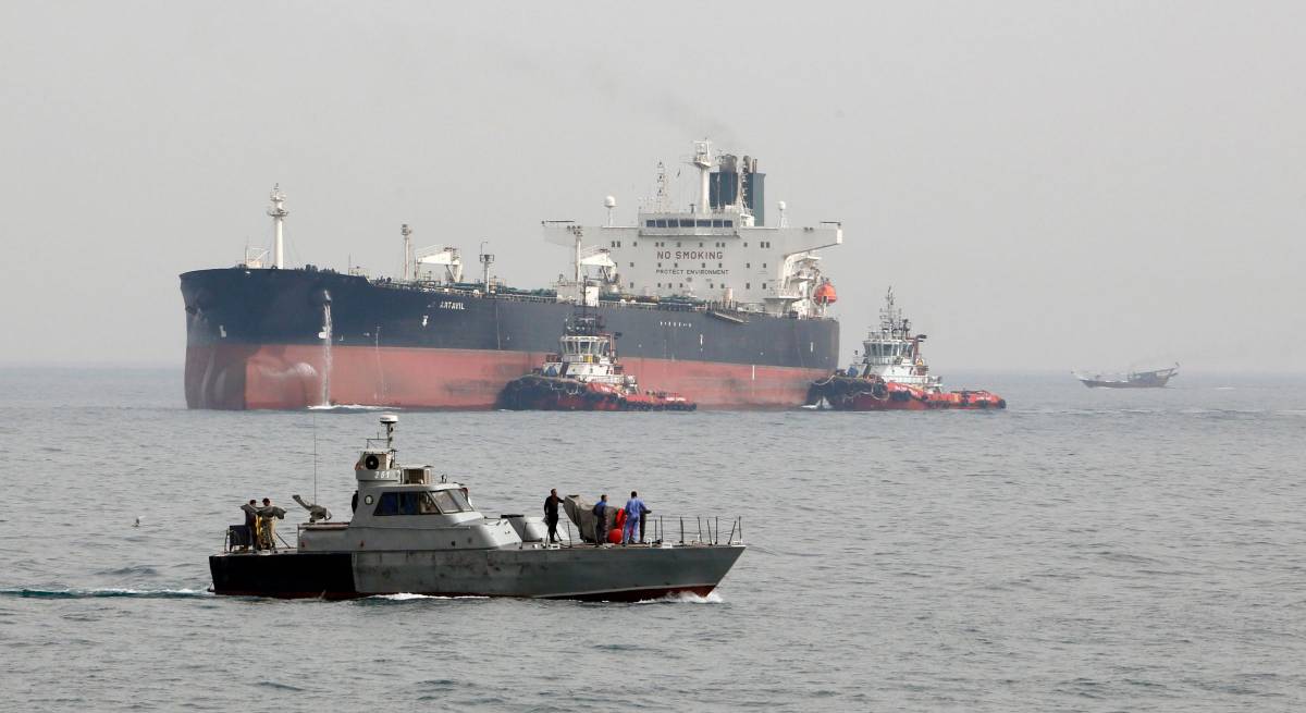 L'Iran sequestra un'altra nave: alta tensione nel Golfo Persico