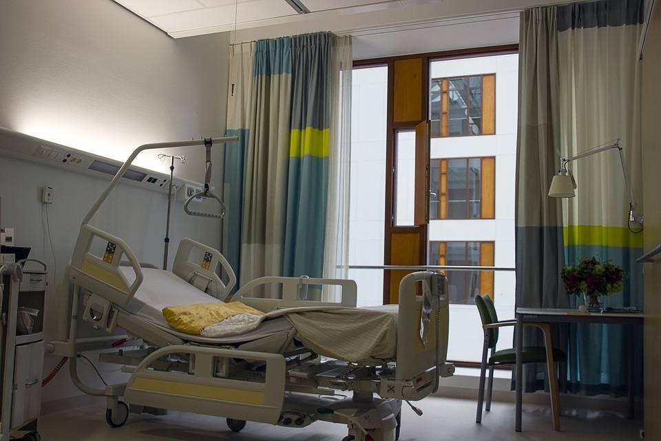 Infermiera trovata in overdose nei bagni dell’ospedale