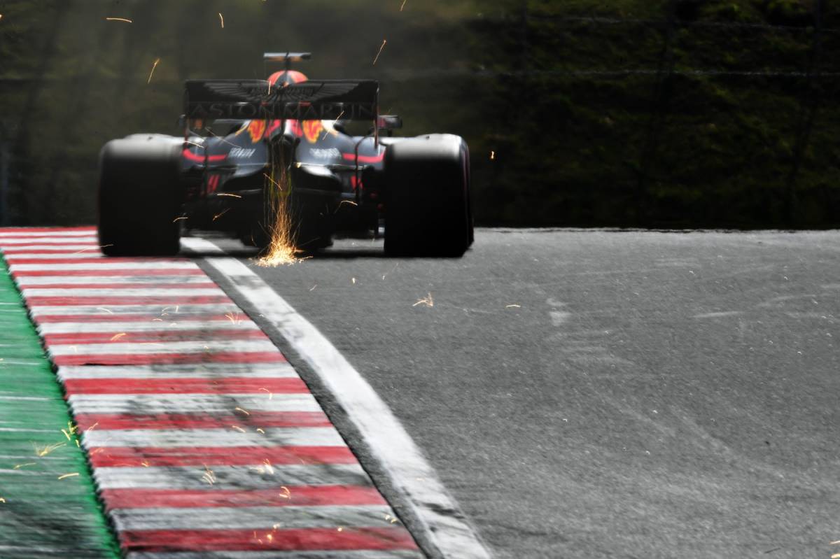 Formula Uno, pole di Verstappen davanti a Bottas ad Hamilton