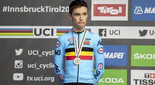 Tragedia al Giro di Polonia, il ciclista Bjorg Lambrecht muore dopo una caduta
