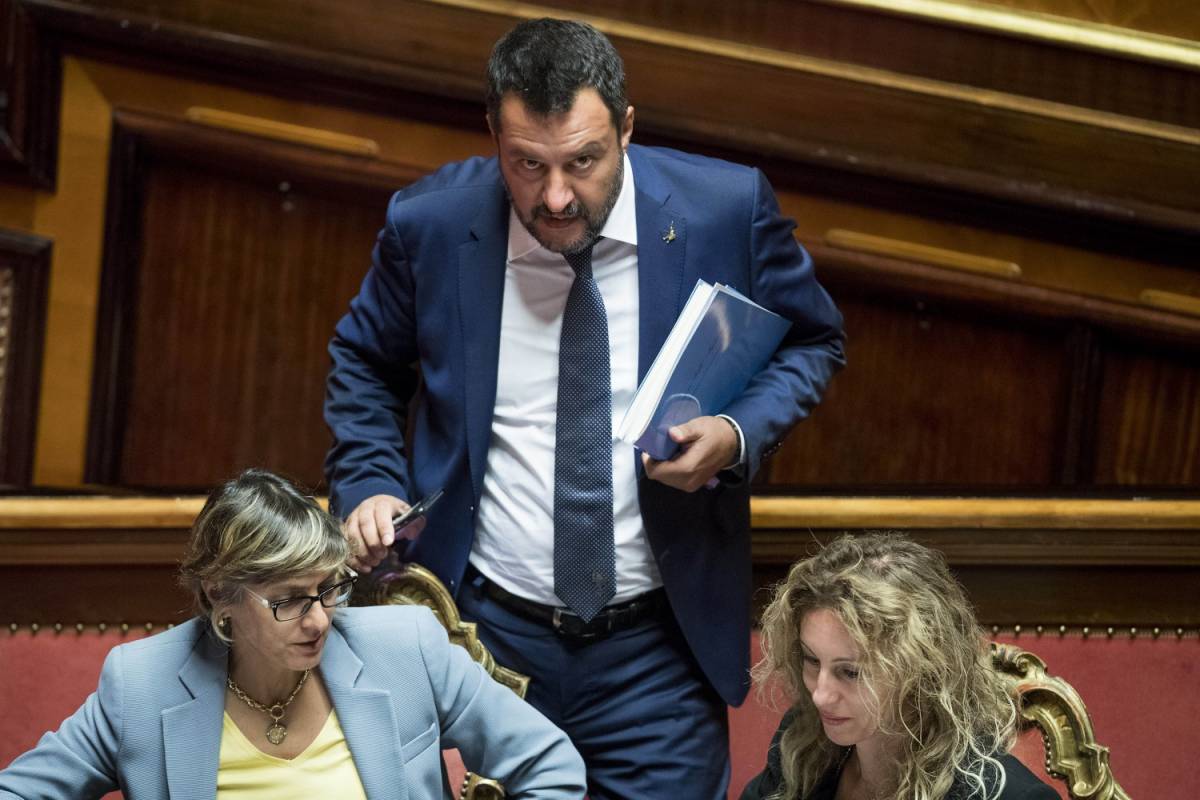 Salvini accelera per la sfiducia "Va votata prima di Ferragosto"