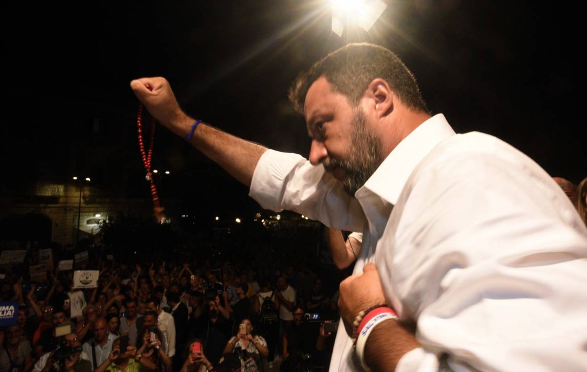 Open Arms, Legambiente denuncia e Salvini risponde così: "Altra medaglia"