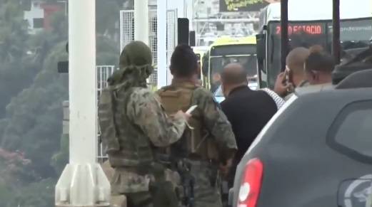 Brasile, 16 persone ​in ostaggio su un bus. Ucciso il sequestratore