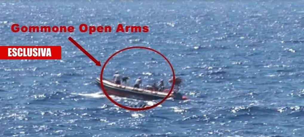 Un video inchioda Open Arms. Ha lasciato i migranti in mare?