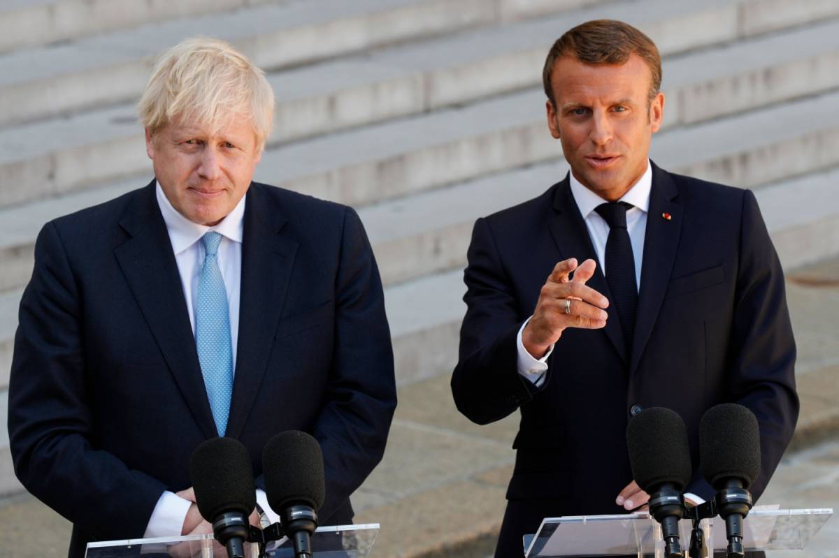 Johnson-Macron, partita a poker sulla Brexit. Parigi: "La soluzione deve venire da Londra"
