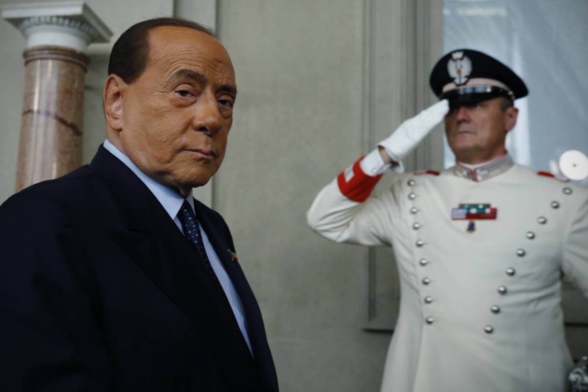 Berlusconi: "Il centrodestra sarà liberale, non sovranista"