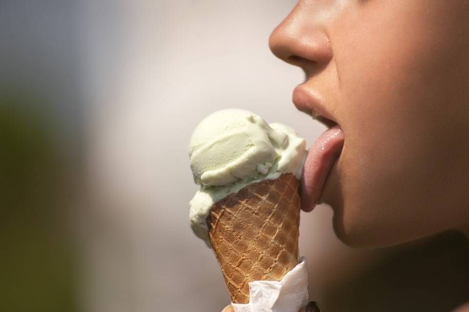 Emicrania da gelato: come evitarla