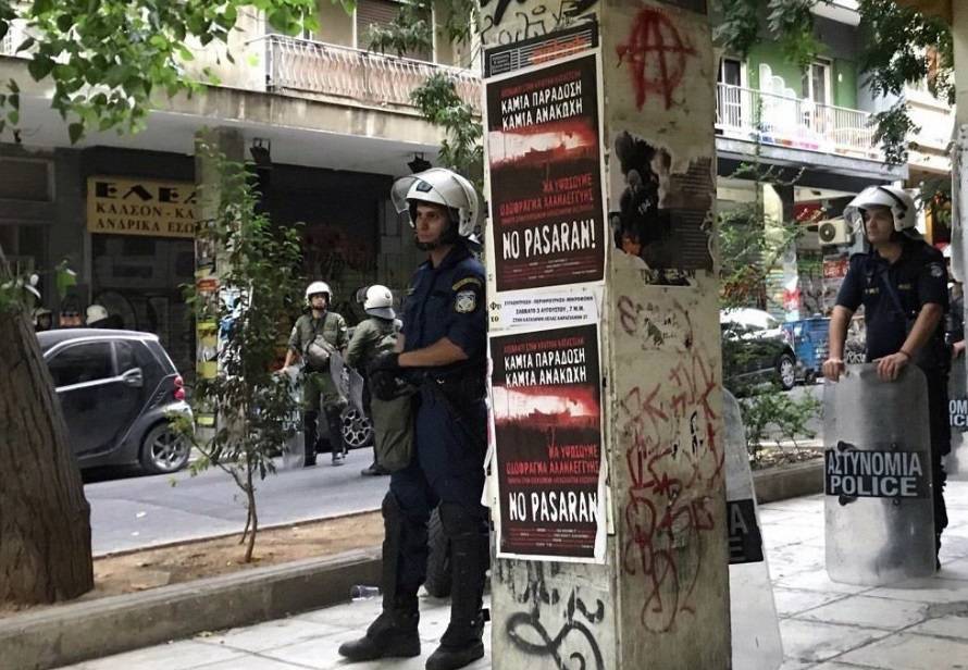 Grecia, pugno duro del governo nel quartiere controllato da anarchici e centri sociali