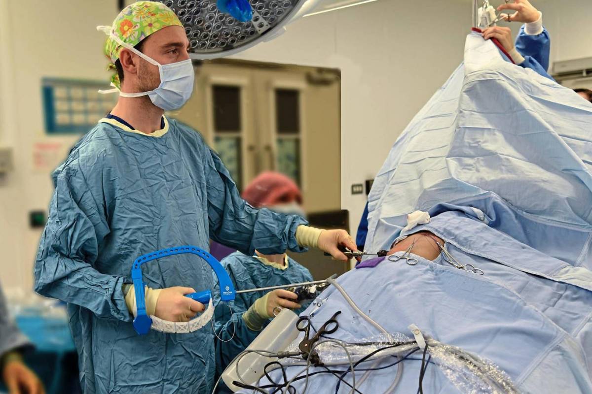 Chirurgo brianzolo esegue intervento unico al mondo su bimbo di 6 anni
