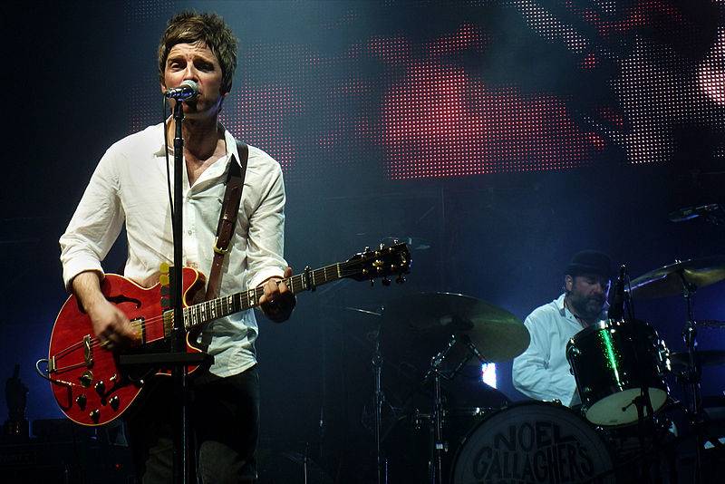 Noel Gallagher insulta i fan più giovani perché si vestono come l’odiato fratello Liam