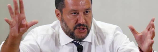 Salvini: "Di Maio ministro vinavil. E Renzi per me è il nulla"