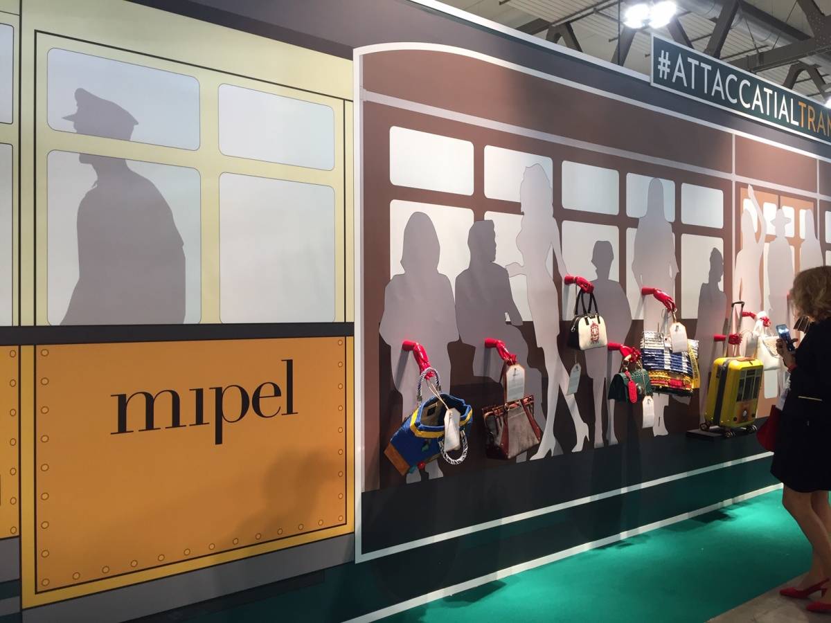 Mipel, "borse urbane" ispirate ai tram di Milano e la scoperta di storytelling made in Italy