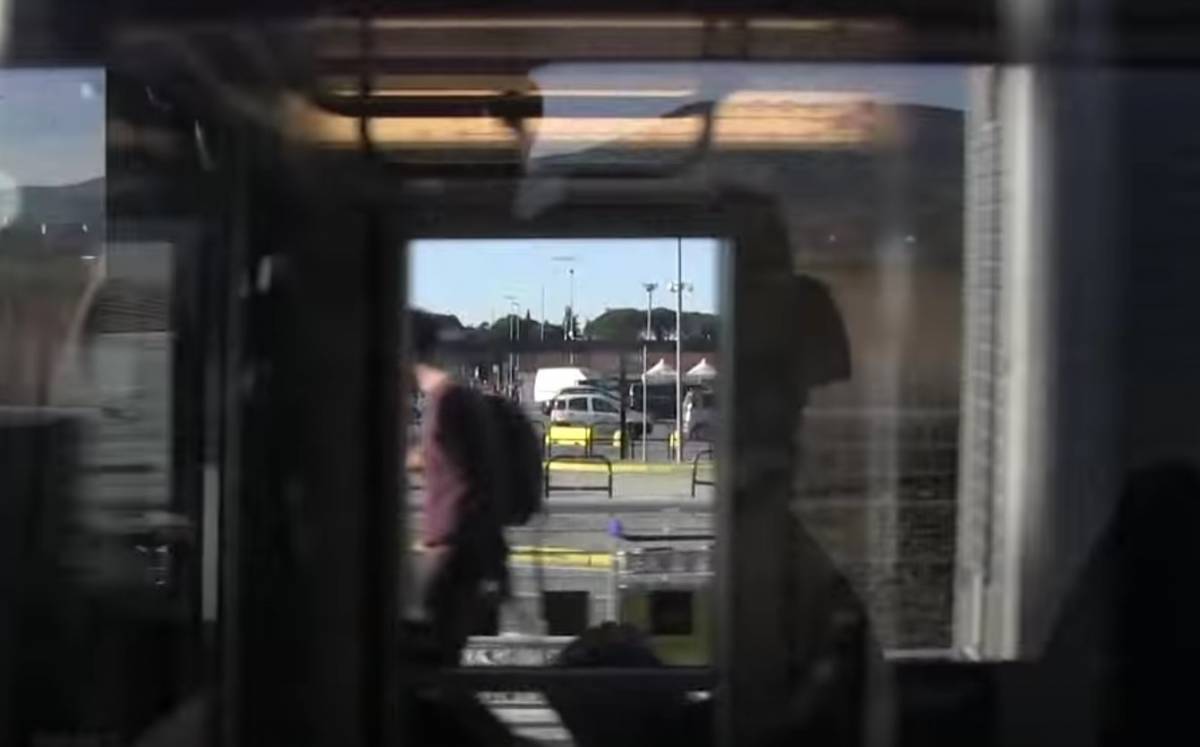Firenze, conducenti tram aggrediti da ubriachi: denuncia sindacato