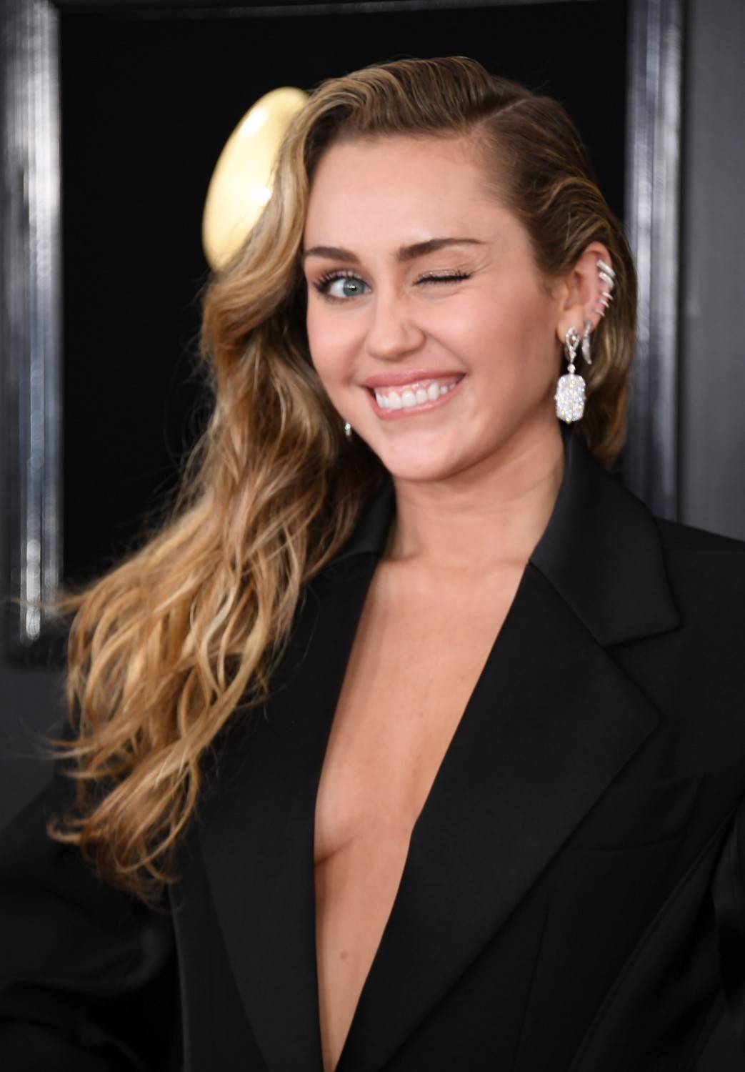 Miley Cyrus supporta l'apertura di un cannabis-café