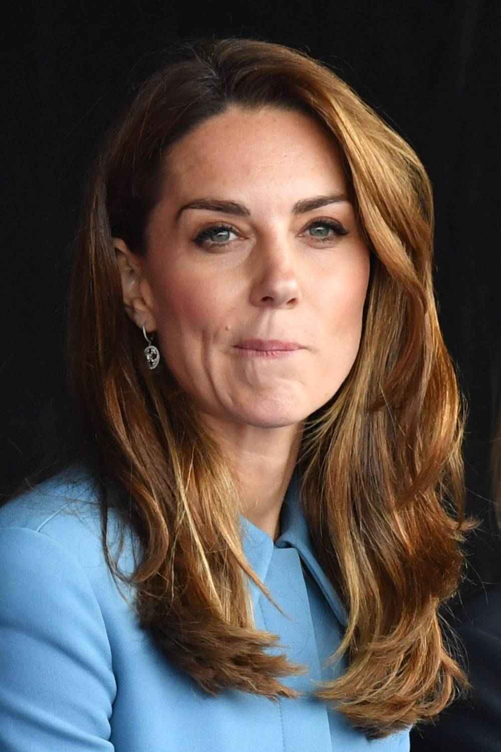 Kate leale con lo staff: la stampa la confronta a Meghan