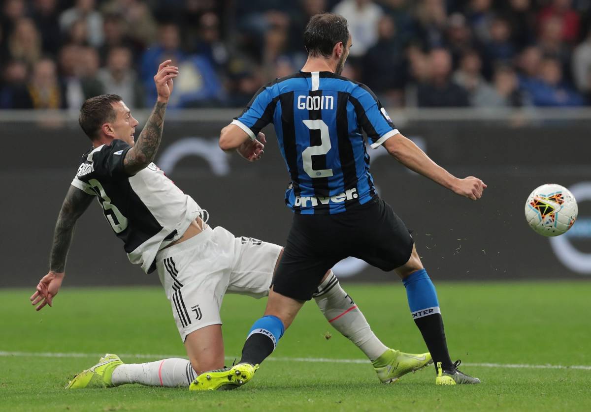 Inter-Juventus, rissa al 45': tensione al Meazza tra nerazzurri e bianconeri