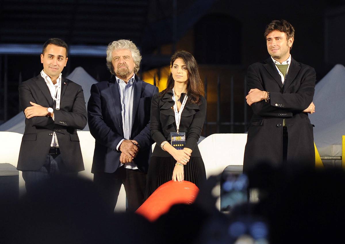Roma, ipotesi Raggi-bis: c'è la benedizione di Beppe Grillo