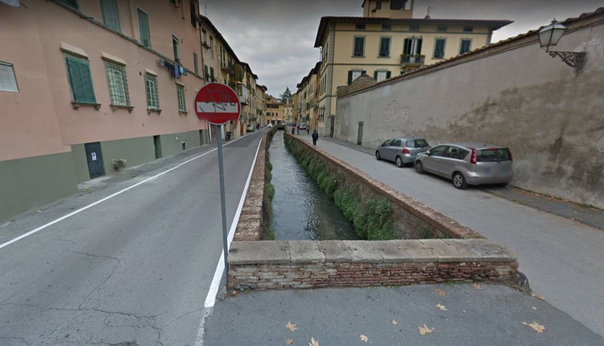 Urla e minacce ai passanti: magrebino ubriaco scatena il panico a Lucca