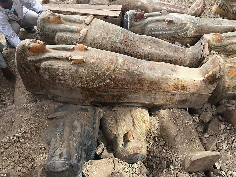 Scoperte 20 tombe egizie nell'antica Tebe: "Il più grande ritrovamento degli ultimi anni"
