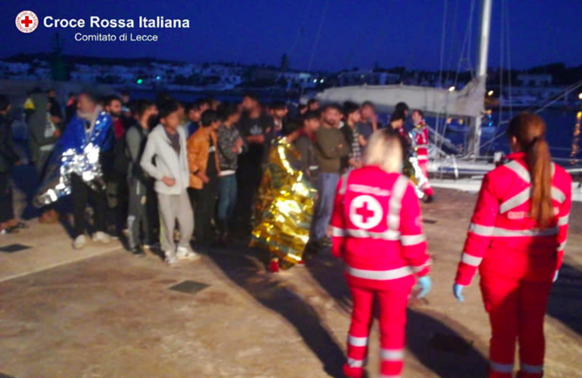 Migranti, continuano gli sbarchi: ne arrivano altri 50 in Salento