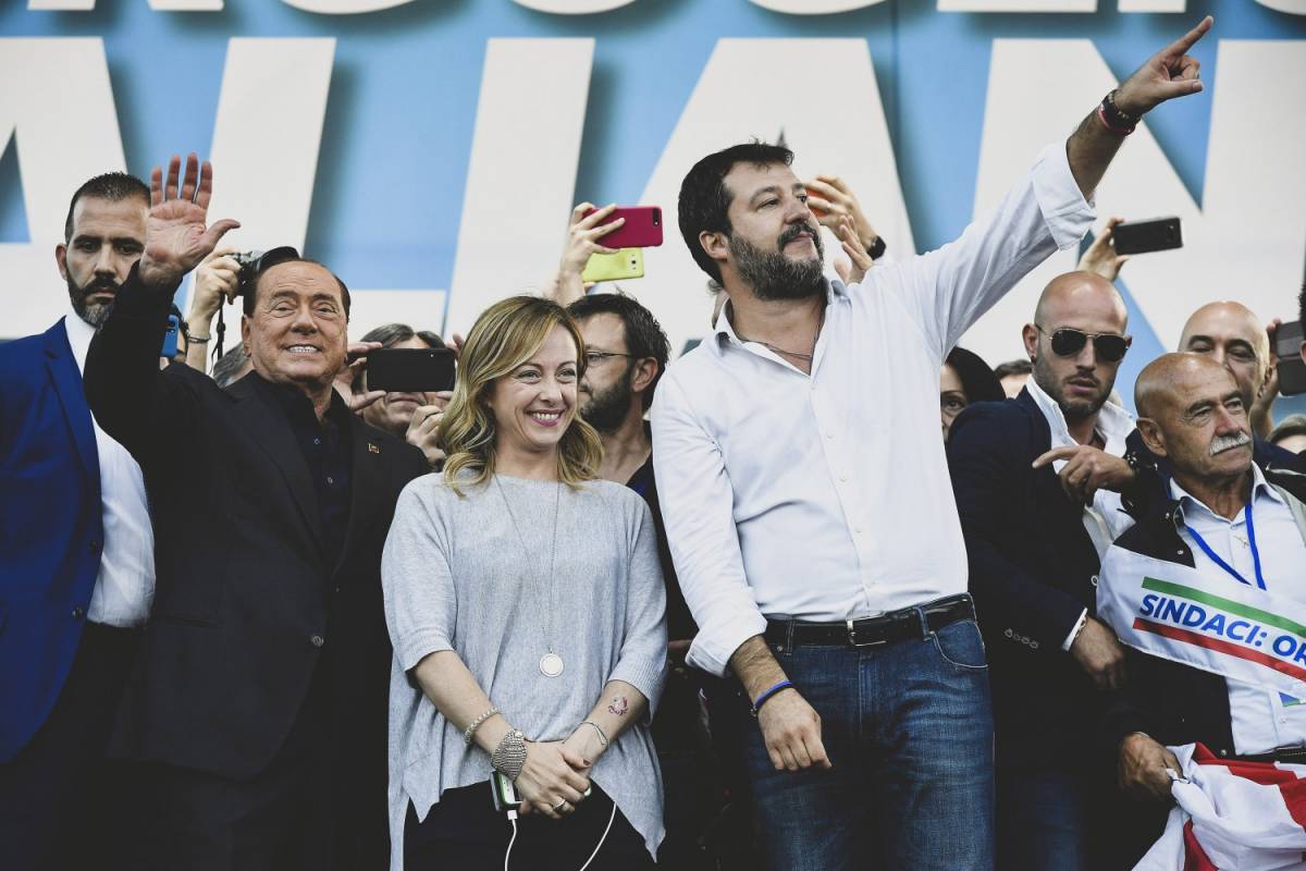 "Guerra di logoramento". Nuovo attacco (infondato) del Financial Times a Salvini e Meloni