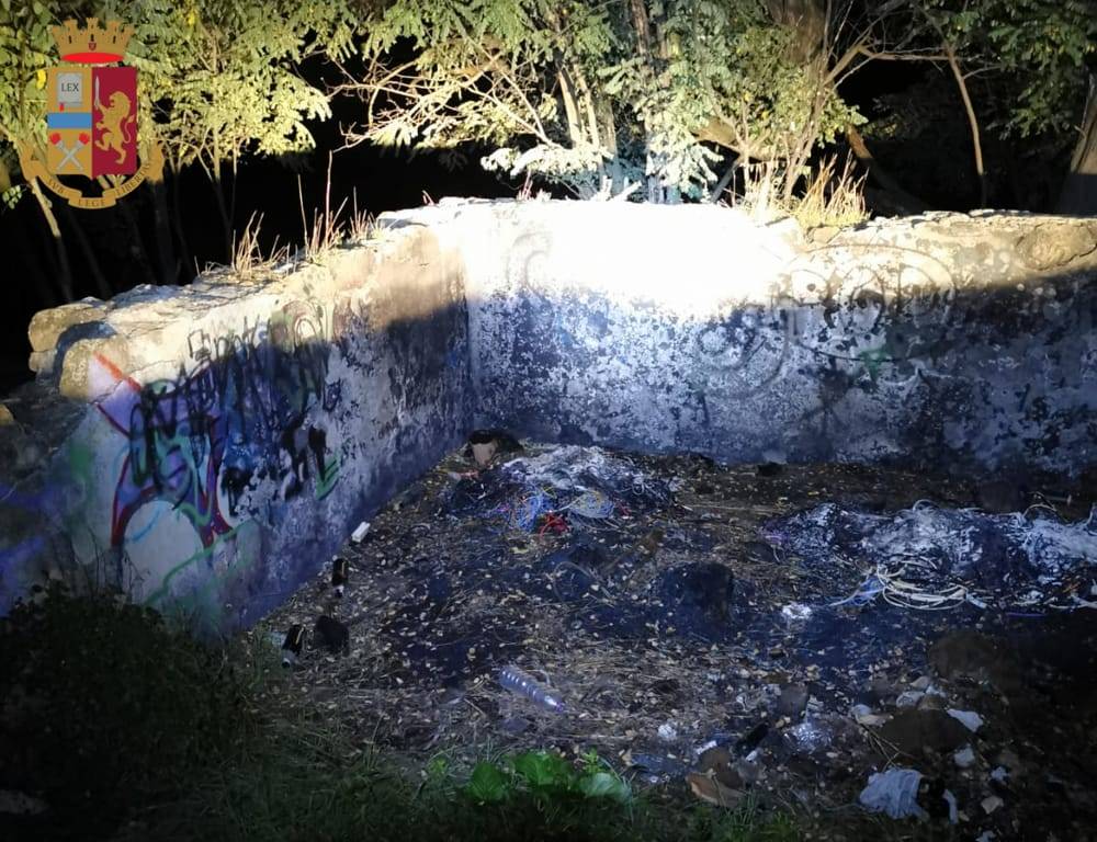 Roma, appiccavano roghi tossici nel parco della Caffarella: arrestati tre romeni