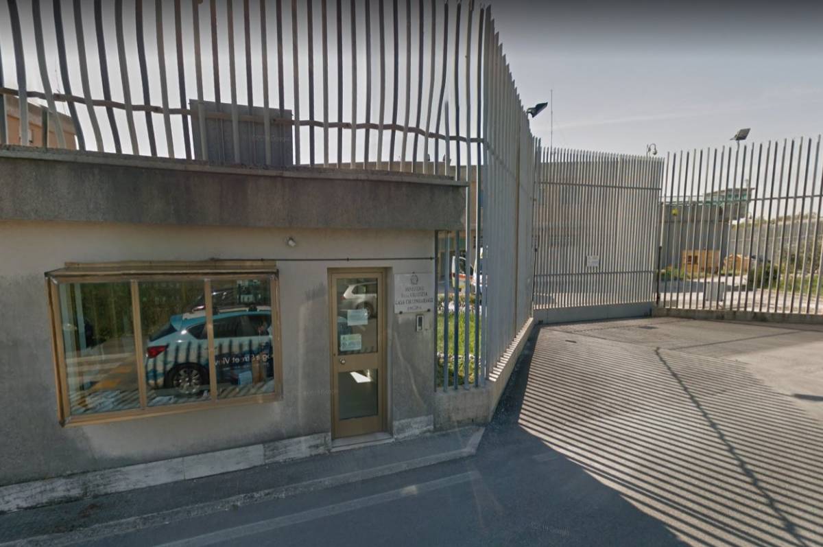 Ancona, la rissa in cella, poi nigeriano manda 3 agenti in ospedale