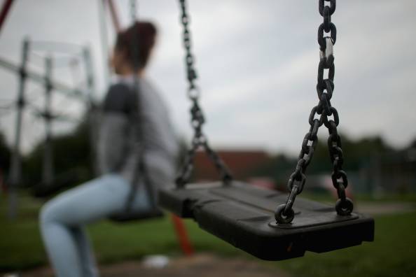 Tivoli, violentava la figliastra di 9 anni: arrestato 34enne romeno