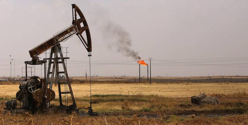 Iran, scoperto nuovo giacimento petrolifero. È il secondo più grande del Paese