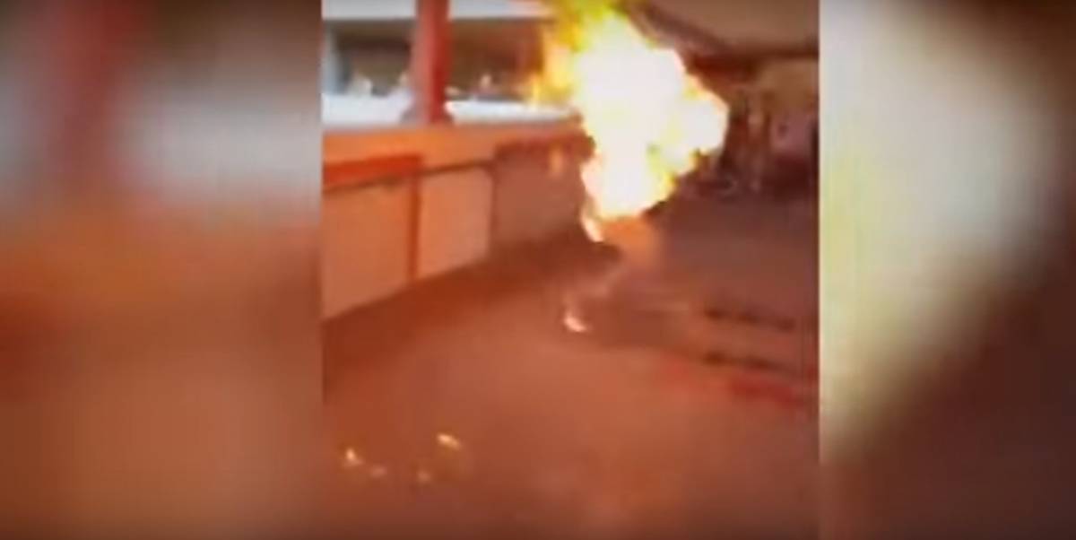 Hong Kong, bruciato vivo un sostenitore di Pechino