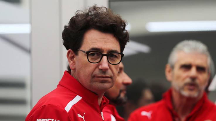 Ferrari, Binotto mette pressione a Vettel: "C'è in ballo il suo futuro"