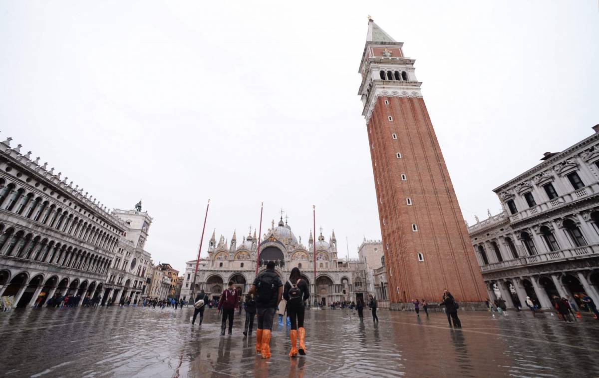 Nessuna tregua per Venezia: nuova ondata di acqua alta