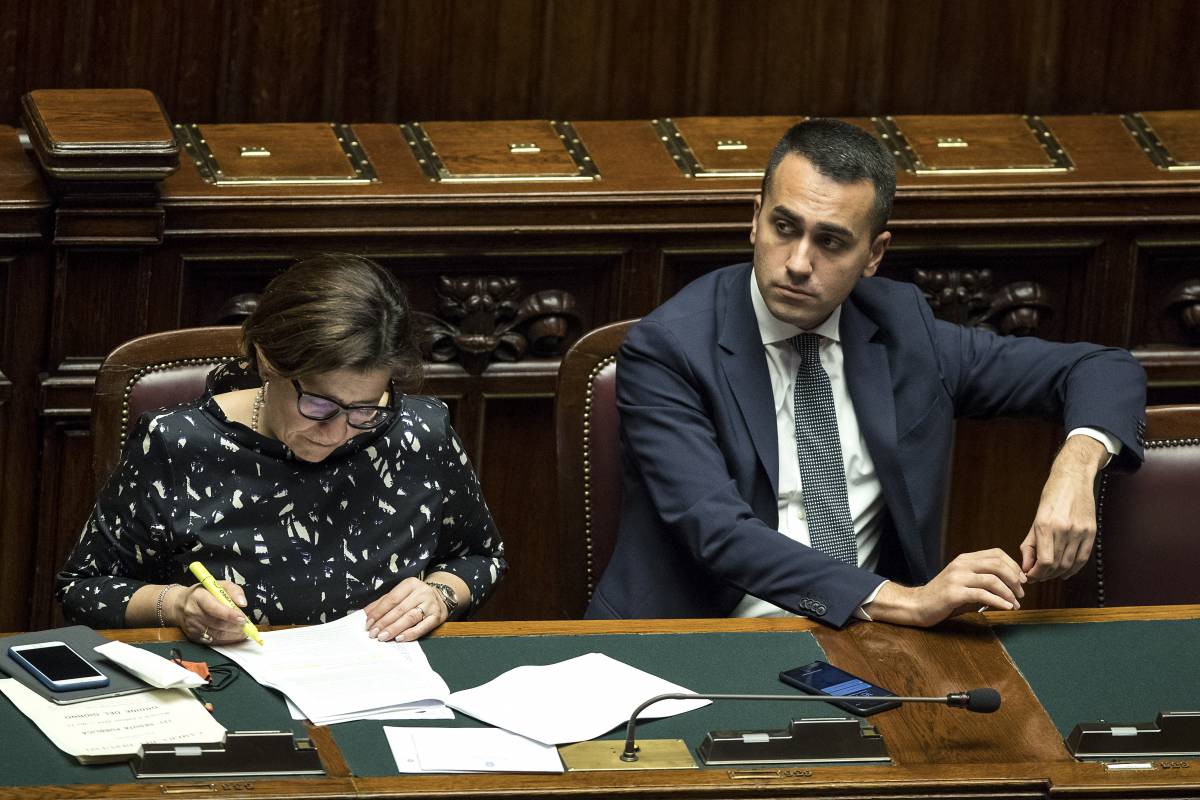 Open, Di Maio: "Parlamento indaghi sui finanziamenti". Italia Viva: "Fare luce anche su Casaleggio"