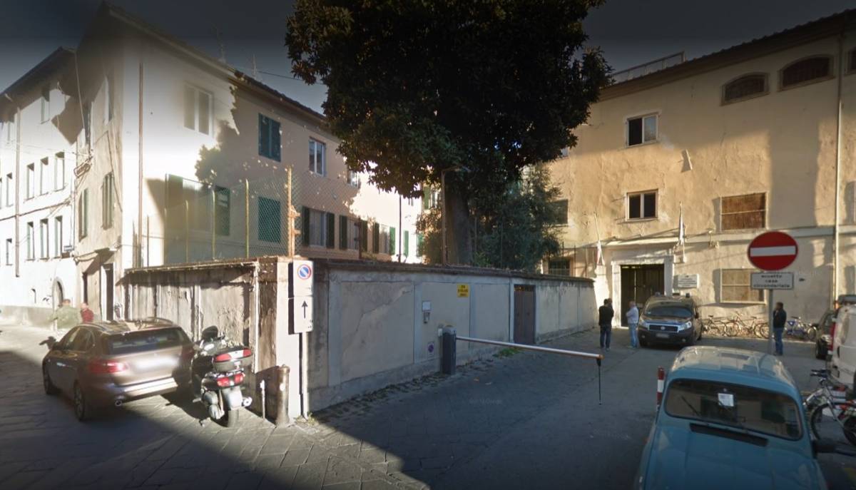Lucca, celle distrutte e sputi a medico: protestano detenuti magrebini