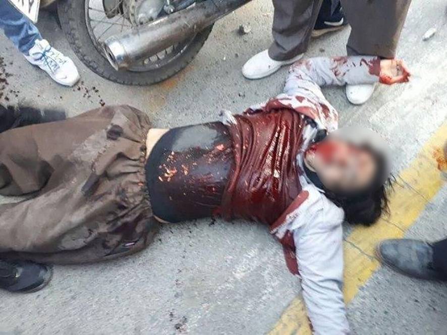 Iran, oltre cento morti. "Impicchiamo i ribelli"