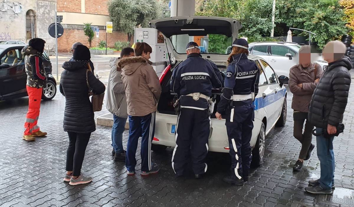 Sanremo, la benzina del distributore è annacquata: raffica di auto in panne