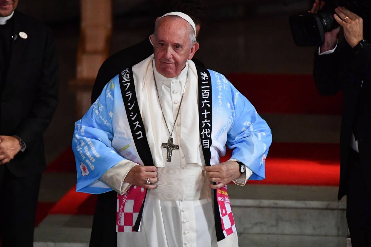 Il Papa: "Mi piacerebbe andare a Pechino, io amo la Cina"