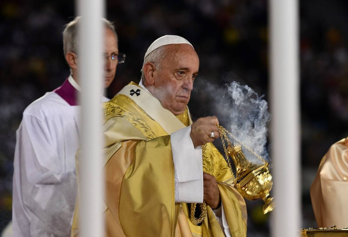 Il Papa apre ai divorziati "Se non c'è più amore non nega il sacramento"