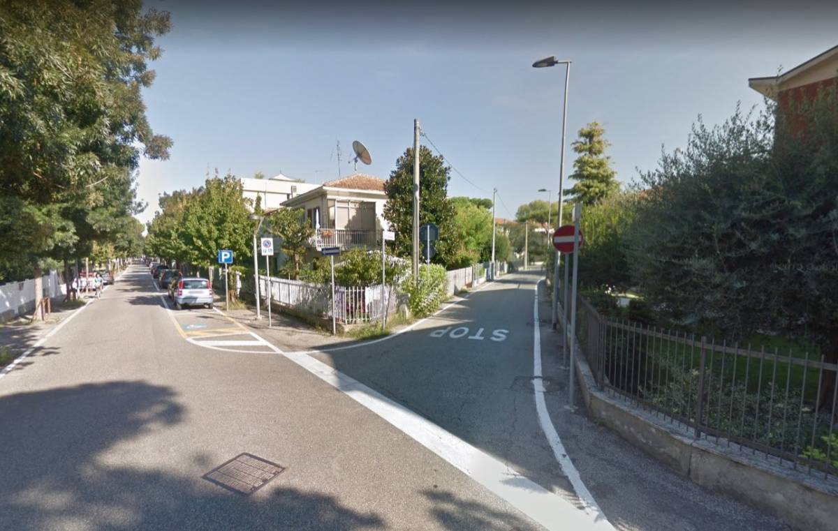 Rimini, violenta rissa in centro: 2 stranieri finiscono in ospedale