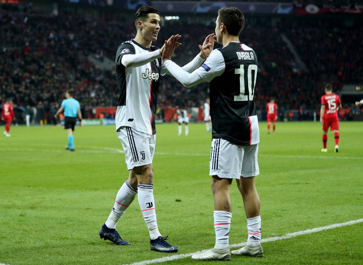 Cristiano Ronaldo, assist a Sarri: "Vorrei giocare con Dybala e Higuain"