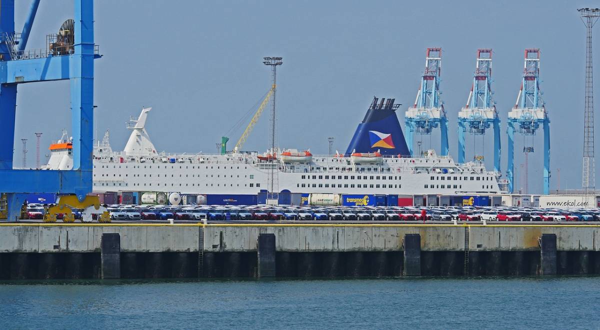 Un nuovo regalo dall’Europa: aumentano le tariffe dei traghetti