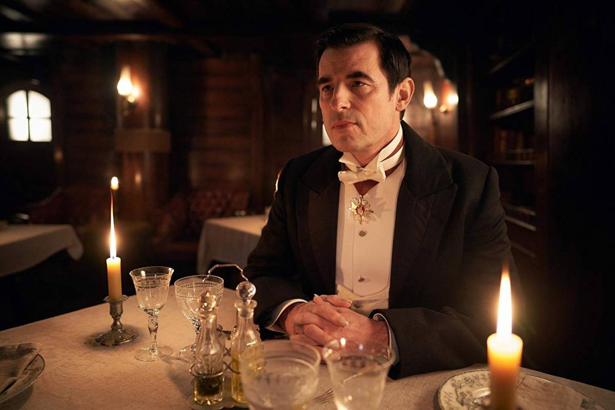 Dracula è la prima imperdibile miniserie tv del 2020