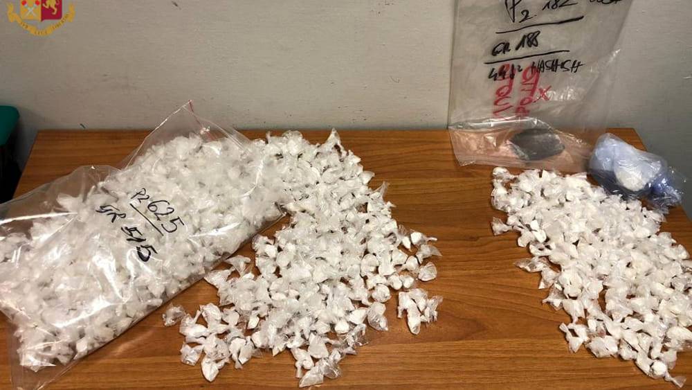 Monterotondo, 750 grammi di cocaina in casa: arrestata
