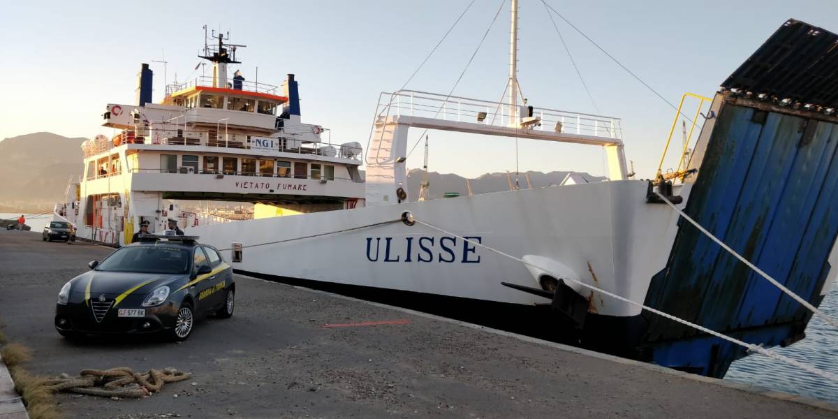 Truffa alla Regione: sequestrati tre traghetti e 3,5 milioni euro alla Caronte&Tourist