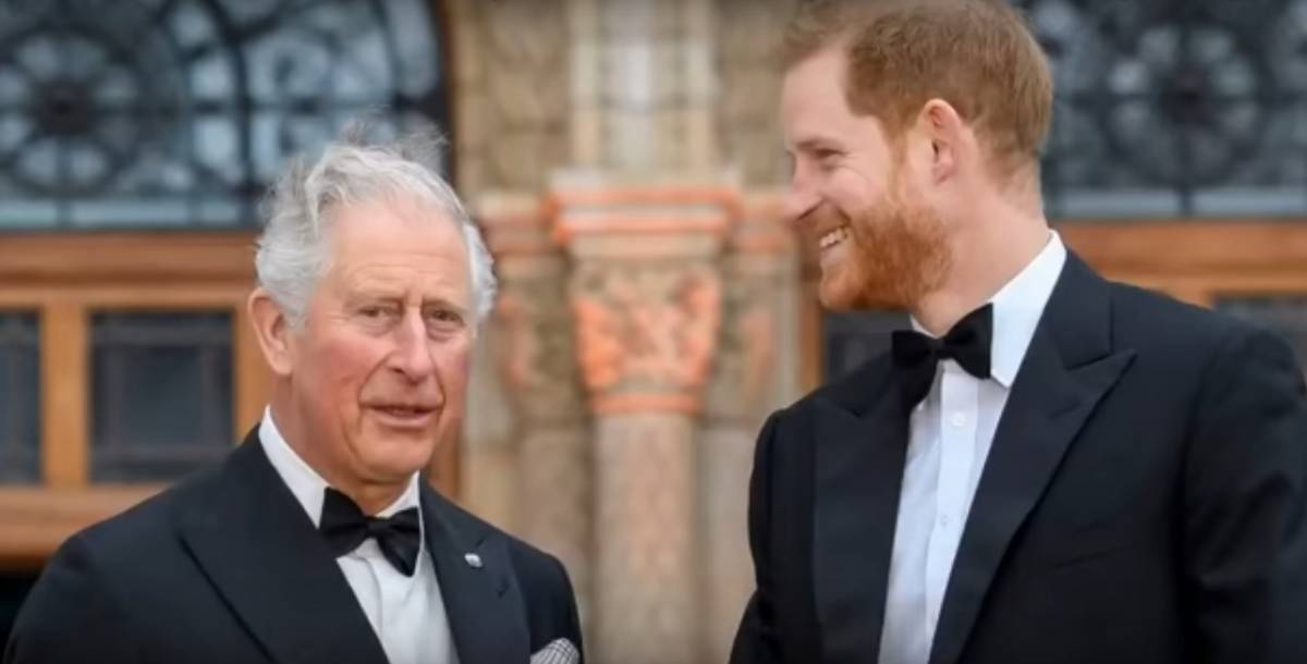 Il Principe Carlo sta trattando per aiutare suo figlio Harry?