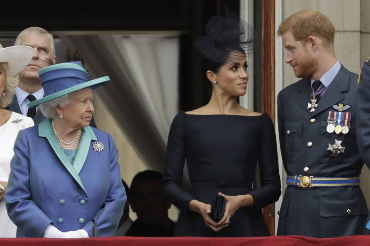 Il principe Harry ha salutato la royal family ed è partito per il Canada
