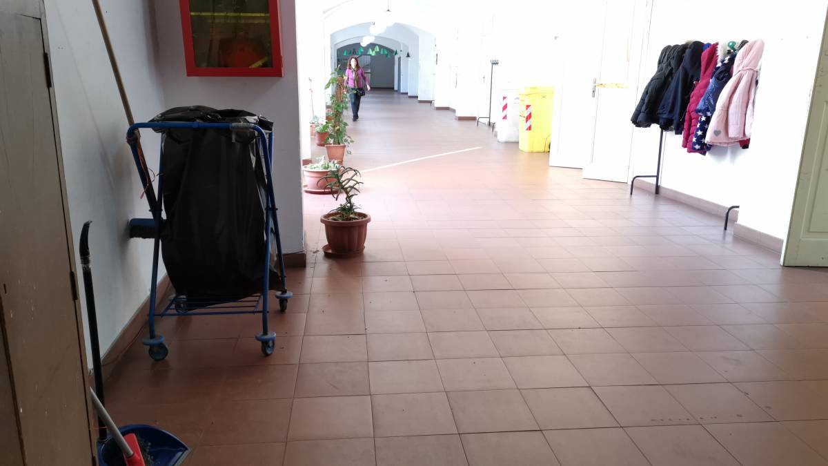 Pulizia nelle scuole, in Campania nuovi collaboratori in attesa di assunzione