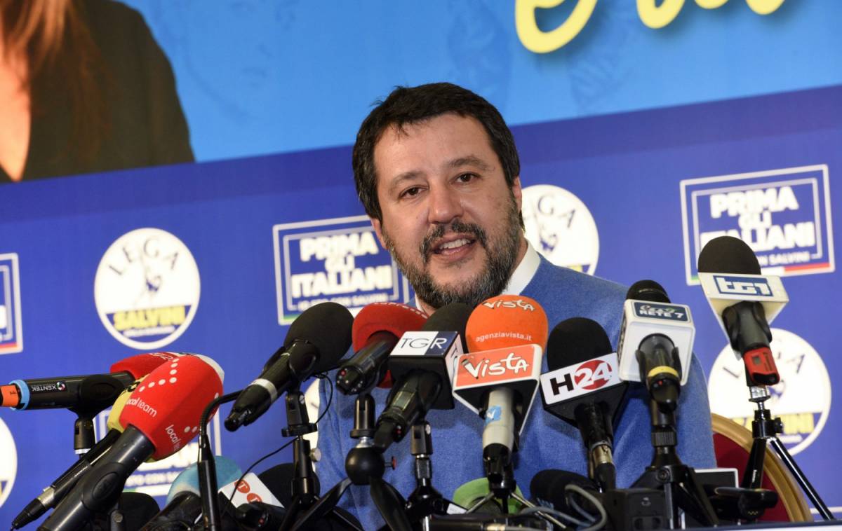 Toghe all'assalto di Salvini: "Processo per Open Arms"