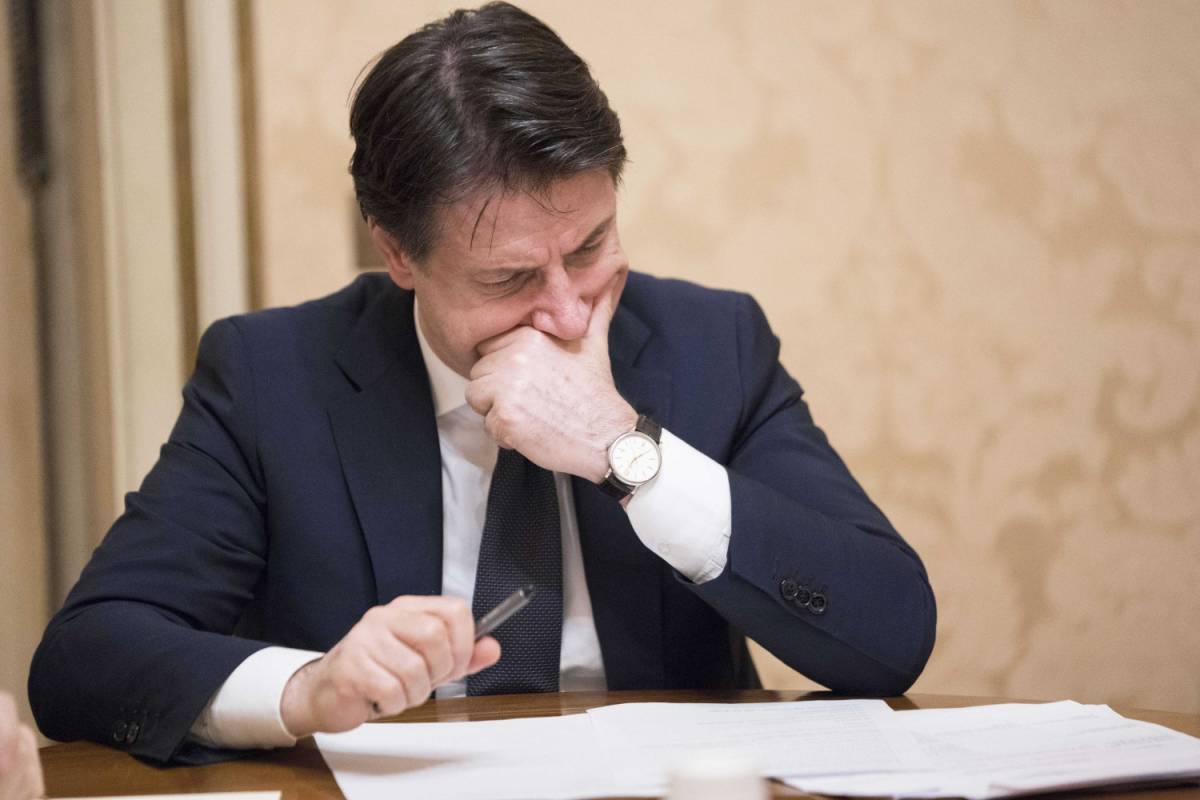 Conte teme l'imboscata di Renzi: "Vedo strani movimenti"